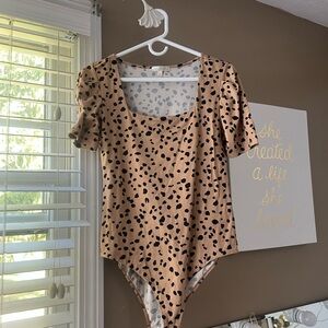 Nine Britton stitch fix cheetah top
